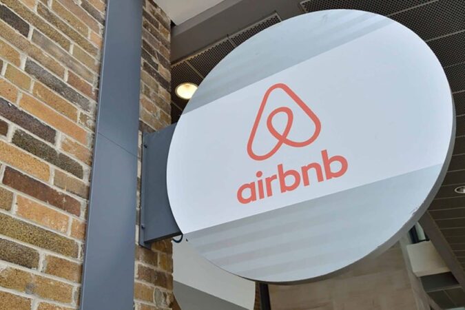 R|T: The Retail Times – Inside the chaos of New York’s Airbnb ban